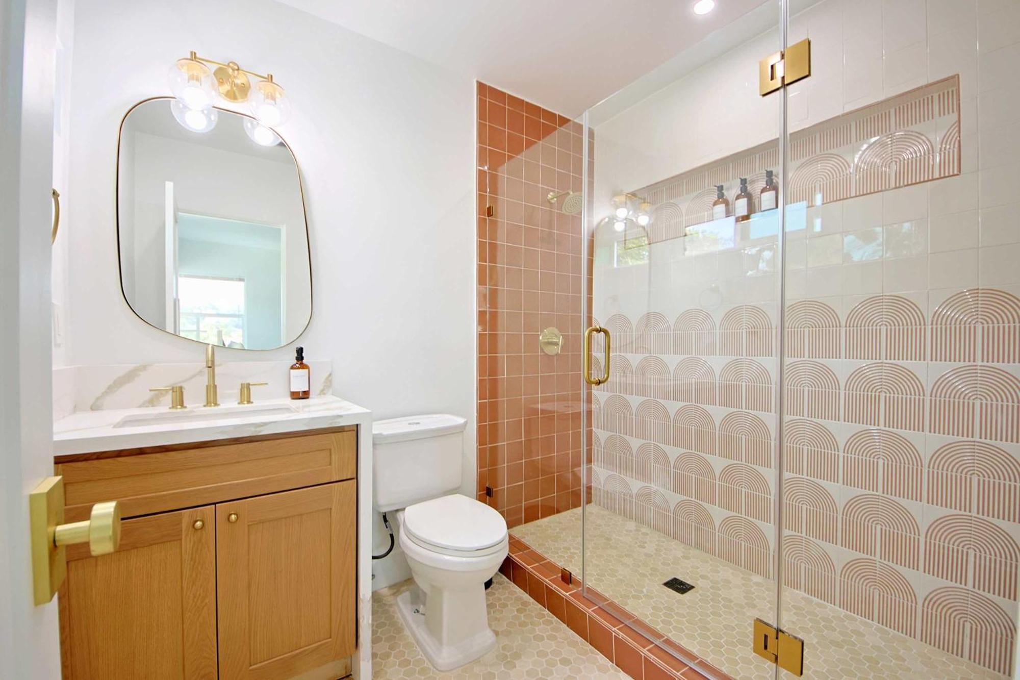 Bright 4br Split-level 10 Pax Villa Los Angeles